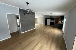 409 E Wood Ln, Belvidere, IL 61008 - Photo 15