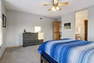 39716 Orchard Bluff Ln, Wadsworth, IL 60083 - Photo 55