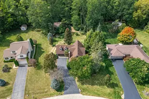 4511 Hanover Dr, Crystal Lake, IL 60012 - Photo 11