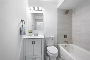 2208 N Burling St, Chicago, IL 60614 - Photo 19