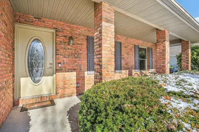 808 Lakeshore Drive, Tuscola, IL 61953 - Photo 5