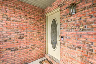 808 Lakeshore Dr, Tuscola, IL 61953 - Photo 7