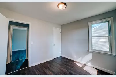 745 E Oak Street, Watseka, IL 60970 - Photo 13