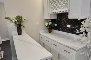 8734 S Honore St, Chicago, IL 60620 - Photo 7