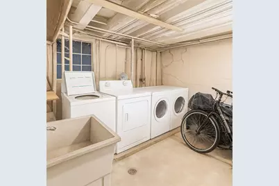 4701 N Kilbourn Avenue #2, Chicago, IL 60630 - Photo 13