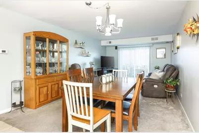 726 N Gary Avenue #109A, Carol Stream, IL 60188 - Photo 5