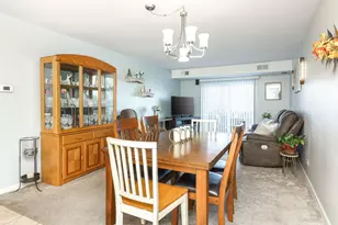 726 N Gary Ave, Carol Stream, IL 60188 - Photo 5