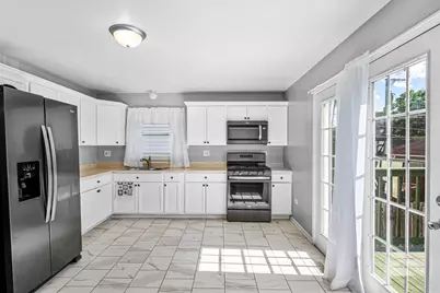 4049 W Crystal Street, Chicago, IL 60651 - Photo 9