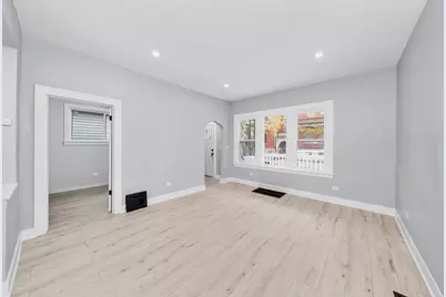 11730 S Perry Avenue, Chicago, IL 60628 - Photo 5