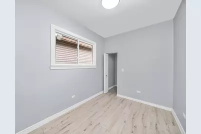 11730 S Perry Avenue, Chicago, IL 60628 - Photo 7