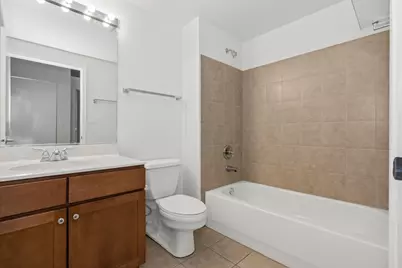 1000 W 15th Street #234, Chicago, IL 60608 - Photo 13