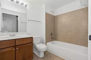 1000 W 15th St, Chicago, IL 60608 - Photo 13