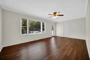 2540 Crystal Dr, Joliet, IL 60435 - Photo 5