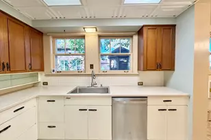 841 Douglas Ave, Elgin, IL 60120 - Photo 27