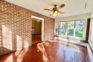 841 Douglas Ave, Elgin, IL 60120 - Photo 19