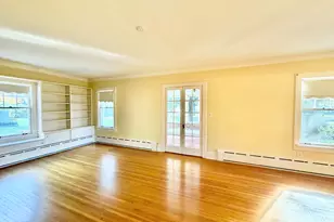 841 Douglas Ave, Elgin, IL 60120 - Photo 11