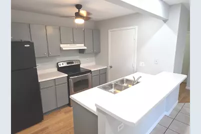 [Address not provided], Woodstock, IL 60098 - Photo 9