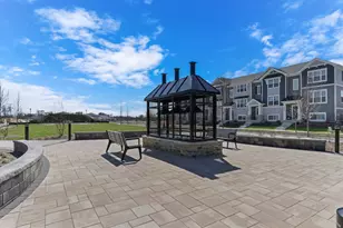 585 Yosemite Wy, Mundelein, IL 60060 - Photo 23