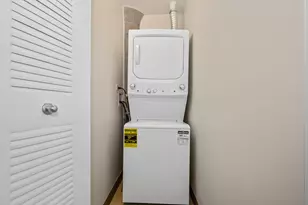 1000 W 15th St, Chicago, IL 60608 - Photo 11