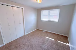 14039 S Claire Blvd, Robbins, IL 60472 - Photo 9