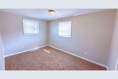 14039 S Claire Boulevard, Robbins, IL 60472 - Photo 11