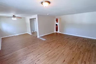 14039 S Claire Blvd, Robbins, IL 60472 - Photo 3