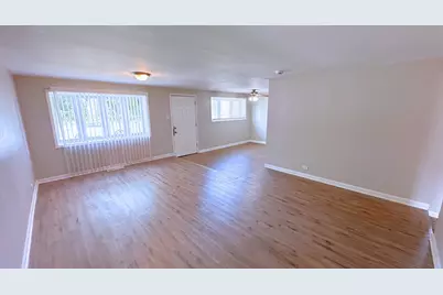 14039 S Claire Boulevard, Robbins, IL 60472 - Photo 5