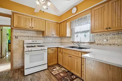 8632 N Merrill Street, Niles, IL 60714 - Photo 9