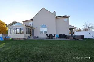 415 Kingsport Dr, Gurnee, IL 60031 - Photo 23