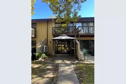 16 Saint Thomas Colony #6, Fox Lake, IL 60020 - Photo 1