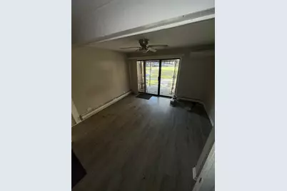 16 Saint Thomas Colony #6, Fox Lake, IL 60020 - Photo 3