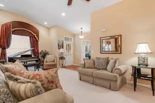 2805 Bond Cir, Naperville, IL 60563 - Photo 5