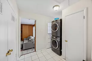 2929 Flossmoor Rd, Flossmoor, IL 60422 - Photo 11