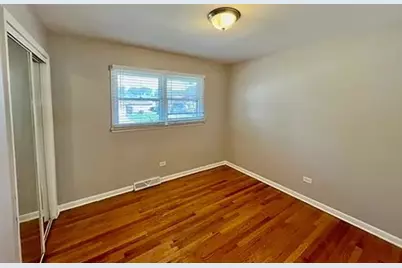 16046 Prairie Avenue, South Holland, IL 60473 - Photo 5