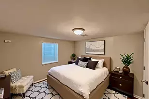 606 E 164th Pl, South Holland, IL 60473 - Photo 13