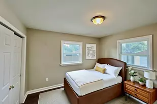 606 E 164th Pl, South Holland, IL 60473 - Photo 9