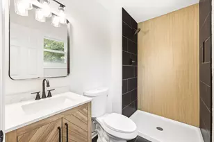 3725 N Firestone Dr, Hoffman Estates, IL 60192 - Photo 17