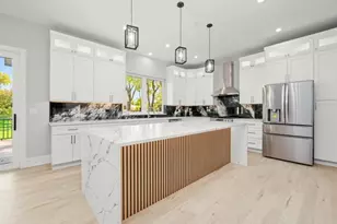 7137 S 87th Ave, Justice, IL 60458 - Photo 9