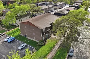 5721 W 103rd St, Oak Lawn, IL 60453 - Photo 17