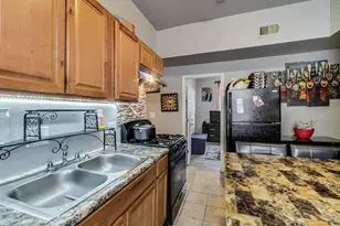 746 N Trumbull Ave, Chicago, IL 60624 - Photo 13