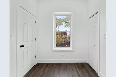 1421 E 69th Place, Chicago, IL 60637 - Photo 9