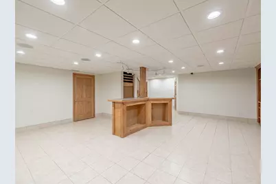 26W185 Meadowview Court, Wheaton, IL 60187 - Photo 23