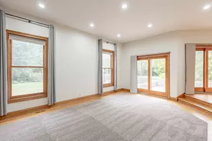 26W185 Meadowview Ct, Wheaton, IL 60187 - Photo 5