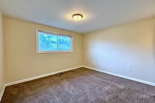 163 W Raye Dr, Chicago Heights, IL 60411 - Photo 7