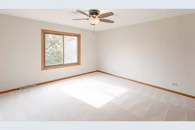 4150 Midlane Drive, Wadsworth, IL 60083 - Photo 13