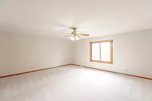 4150 Midlane Dr, Wadsworth, IL 60083 - Photo 9