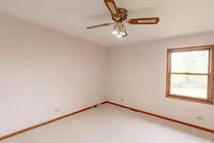 4150 Midlane Dr, Wadsworth, IL 60083 - Photo 11