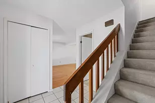 2113 Sunview Dr, Champaign, IL 61821 - Photo 5