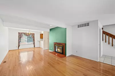 2113 Sunview Drive #2113, Champaign, IL 61821 - Photo 7