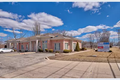 581 Sullivan Road #B, Aurora, IL 60506 - Photo 1